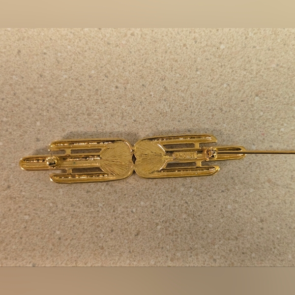 Vintage Monet Gold Tone Heart Brooch Art Deco Costume Jewelry - Picture 4 of 6